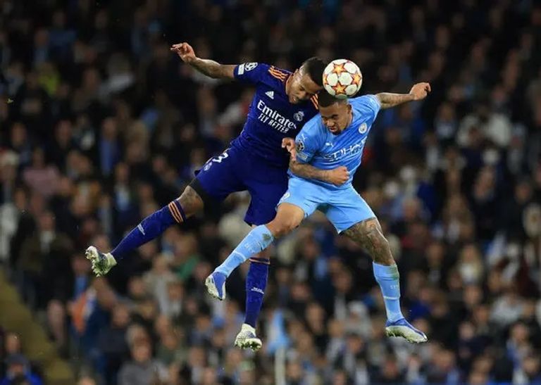 ريال مدريد ومانشستر سيتي الهلال ضد أوراوا ريد دياموندز