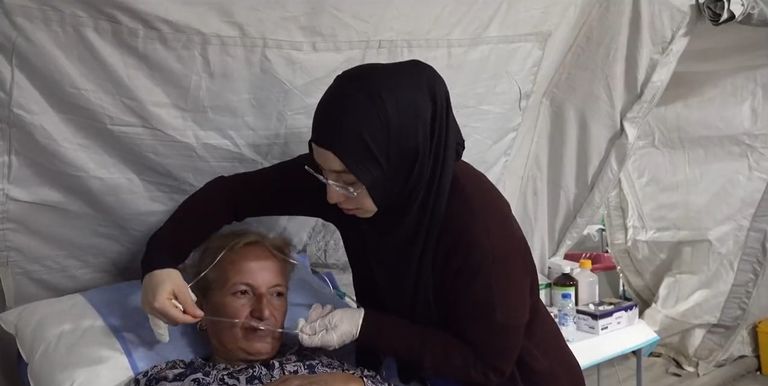 جانب من تسليم شهادات التقدير