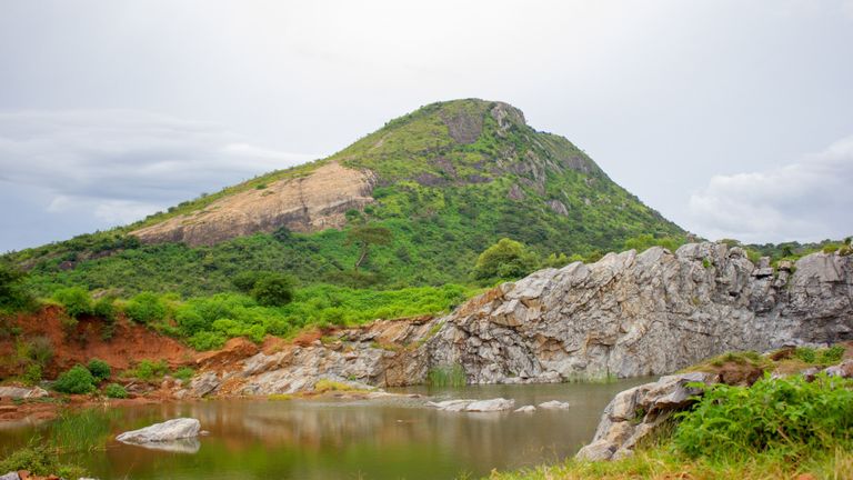 جبل بوندا أحد أماكن السياحة في ليلونغوي السياحة في ليلونغوي.. محميات طبيعية وجبال شاهقة