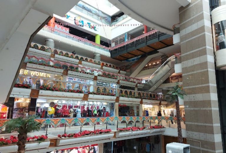 أركاديا أحد أفضل مراكز التسوق في وارسو