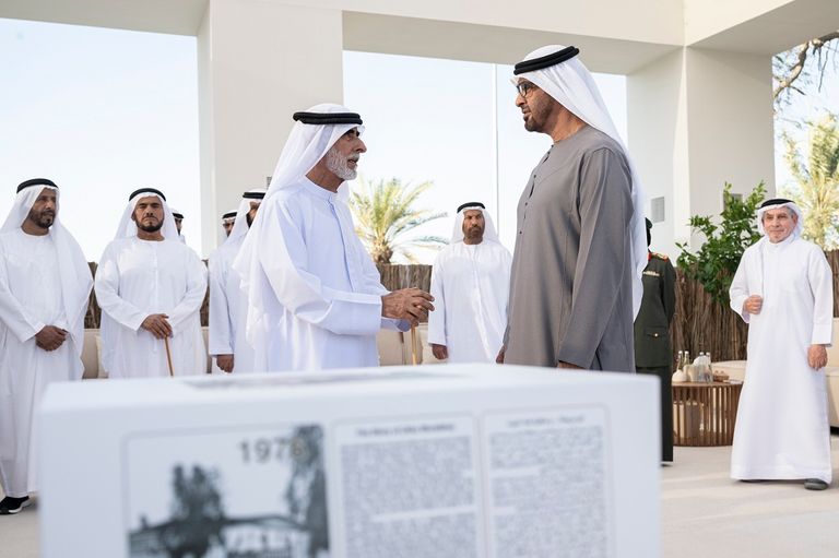 الشيخ محمد بن زايد آل نهيان يشهد احتفال القوات المسلحة بذكرى توحيدها