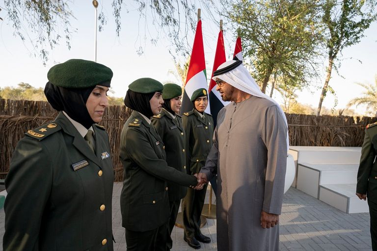 الشيخ محمد بن زايد آل نهيان يشهد احتفال القوات المسلحة بذكرى توحيدها