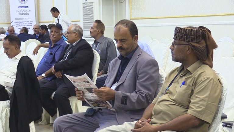 جانب من اللقاء التشاوري