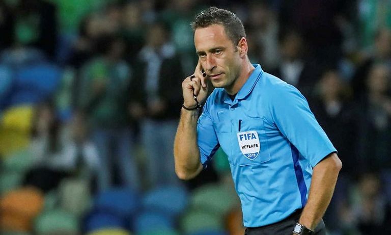 أرتور سواريس دياز أرتور سواريس دياز حكم مباراة ريال مدريد ومانشستر سيتي