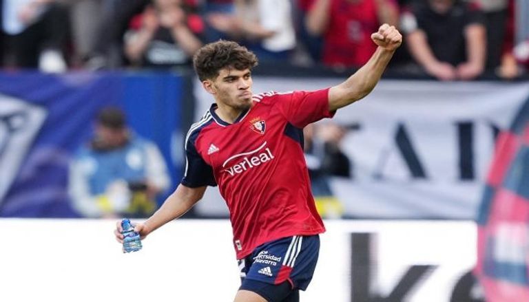 عبدالصمد الزلزولي بقميص برشلونة