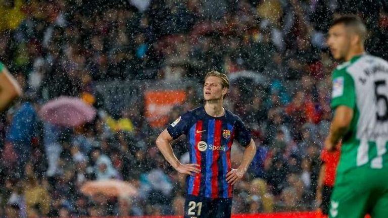 ماتيو أليماني وخوان لابورتا رئيس برشلونة