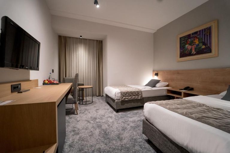 فندق منى بلازا أحد أفضل الفنادق في صربيا السياحة في صربيا.. 4 وجهات مميزة تستحق الزيارة