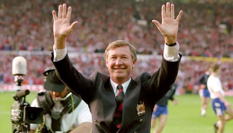 السير أليكس فيرغسون بيب غوارديولا ورياض محرز - مانشستر سيتي