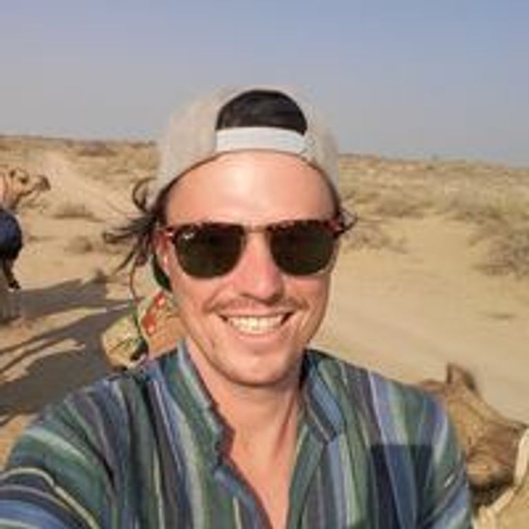 كريج ستانبري، الباحث بمركز جامعة "موناش" للأخلاقيات الحيوية في أستراليا الأب المثالي يهتم بمستقبل الأرض التي سيعيش عليها أحفاده