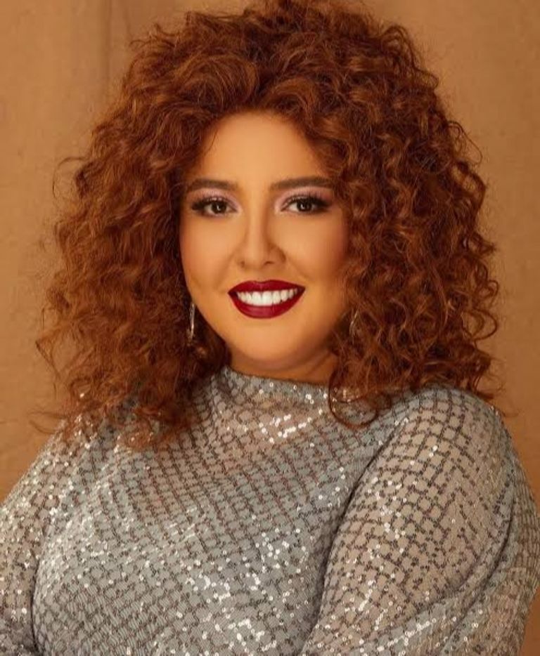 الفنانة مي كساب