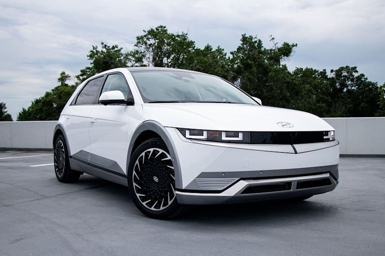 Hyundai Ioniq 5 طراز Porsche Taycan