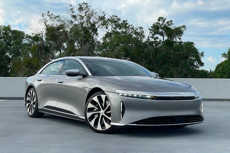 Lucid Air طراز Porsche Taycan