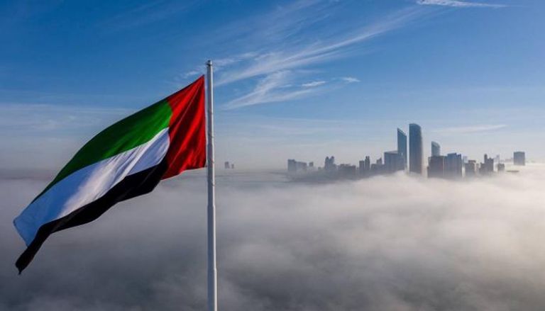 الإمارات ترسخ مكانتها في أسواق العمل العالمية