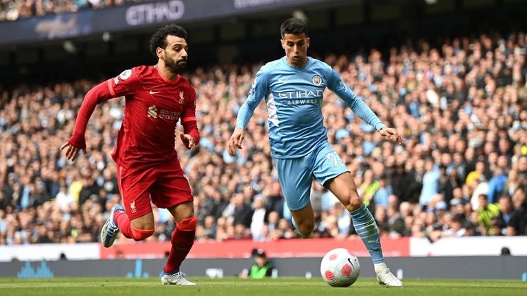 مانشستر سيتي وليفربول الموسم الماضي مانشستر سيتي ومانشستر يونايتد في موسم 2011-2012