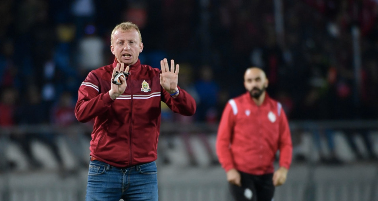 سفين فاندربوك مواجهة سابقة بين الوداد وصن داونز