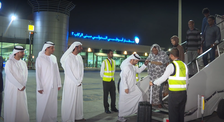 جانب من الواصلين عبر عمليات الإجلاء من السودان