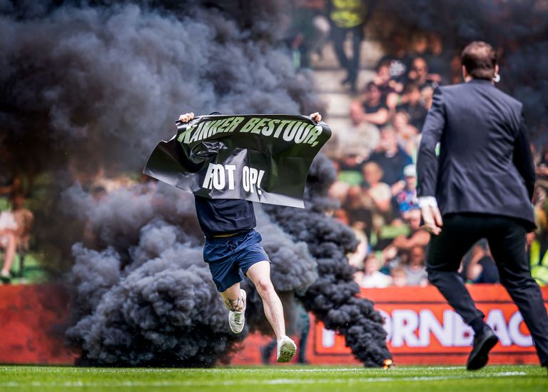 أحداث الشغب في مباراة غرونينغين وأياكس