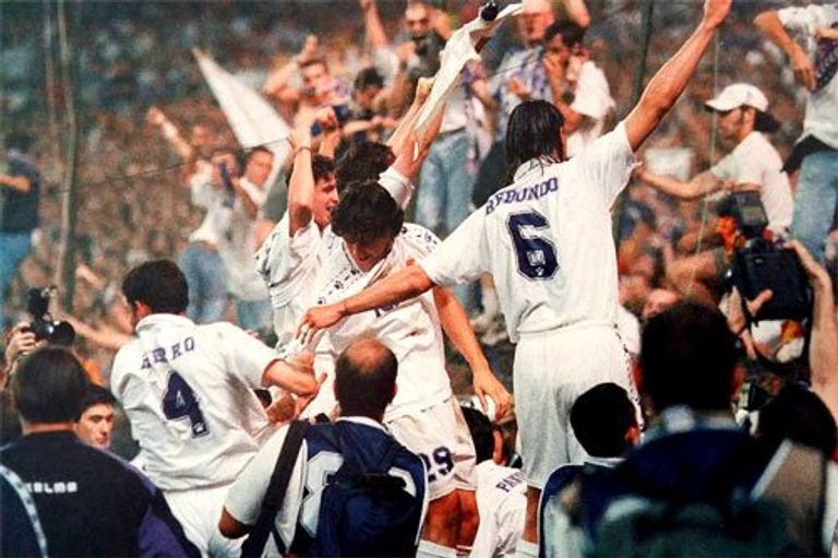 ريال مدريد ريال مدريد بطل الدوري الإسباني 1997
