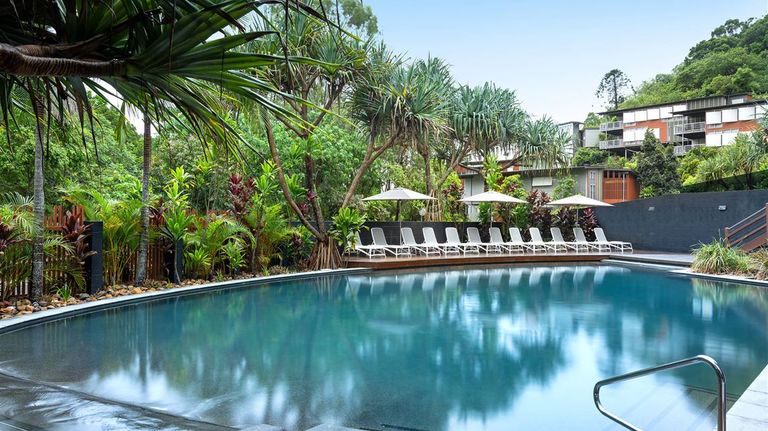 منتجع وفيلات بيبرز نوسا أحد أفضل المنتجعات في نوسا هيدز أفضل المنتجعات في نوسا هيدز.. 5 بقاع لمحبي الاستجمام والراحة