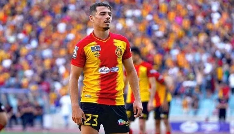 إلياس شتي إلياس شتي لاعب أنجيه