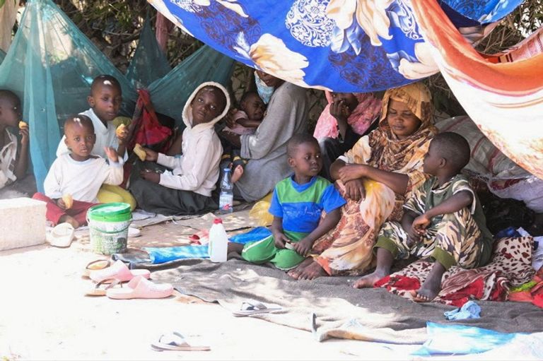 السودانيون يعيشون أوضاعا صعبة بسبب الاشتباكات