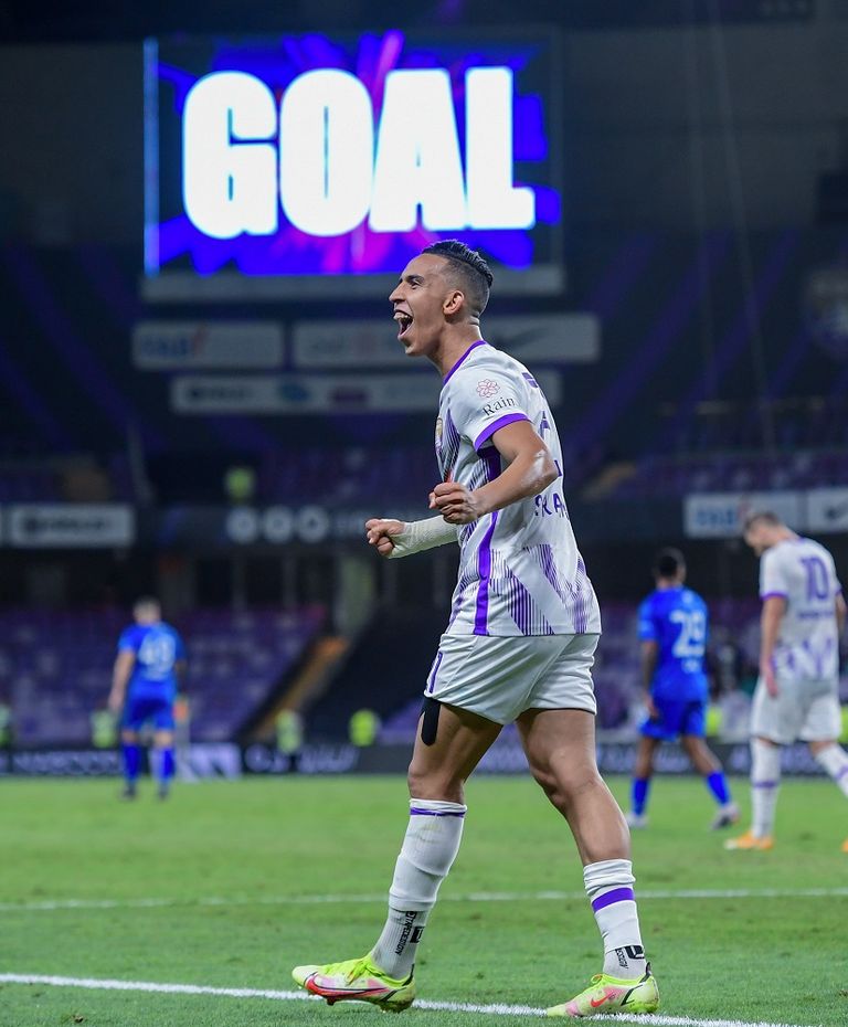 سفيان رحيمي نجم العين الإماراتي العين يهزم النصر في كأس الرابطة الإماراتية