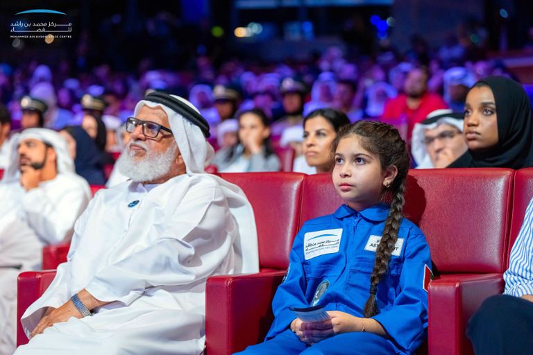 رائد الفضاء الإماراتي سلطان النيادي