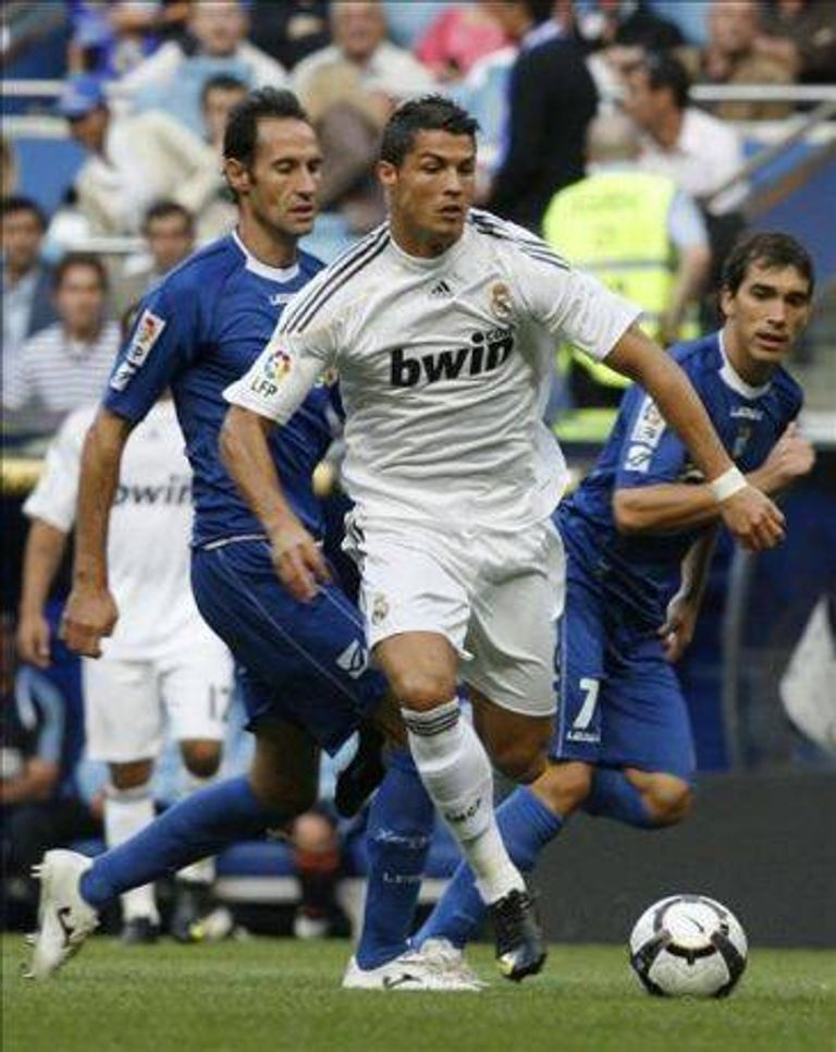 رونالدو ضد مورينو