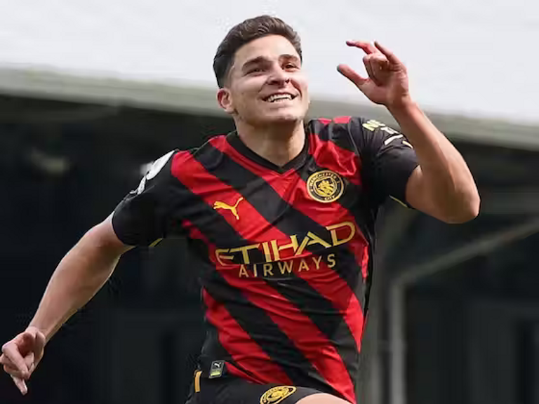 جوليان ألفاريز