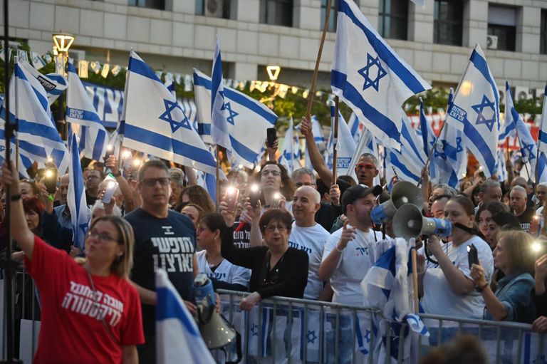 جانب من الاحتجاجات الليلة في تل أبيب