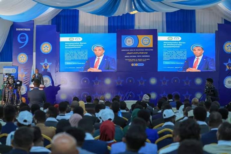 رئيس الحكومة الصومالية حمزة عبدي بري