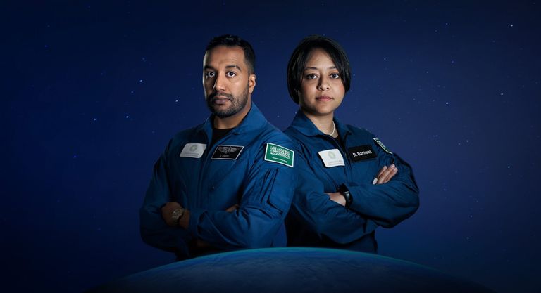 رائدا الفضاء السعوديان ريانة برناوي وعلي القرني