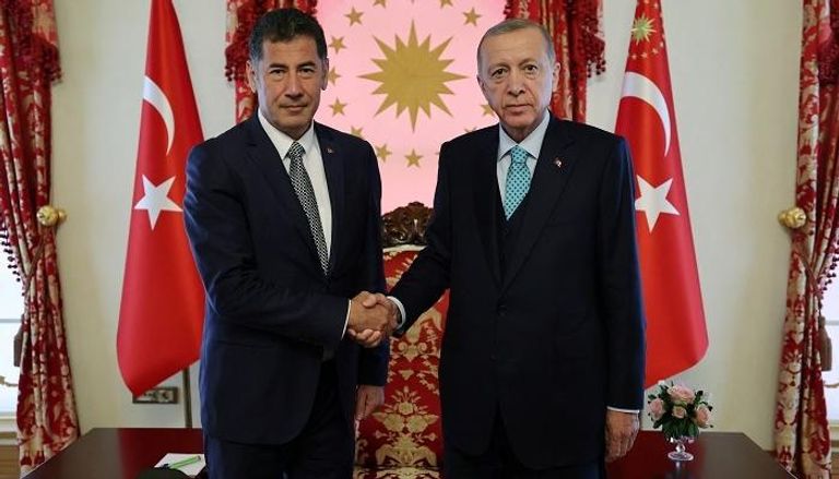 سنان أوغان مع أردوغان
