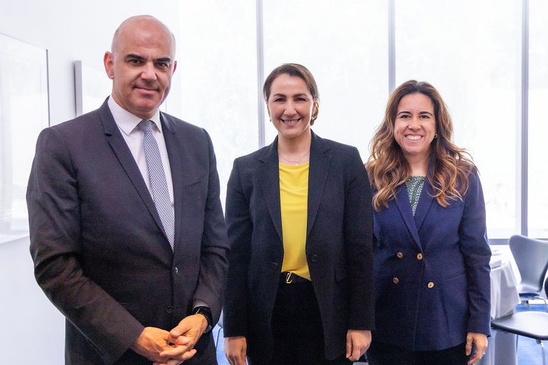 مريم بنت محمد المهيري وزيرة التغير المناخي والبيئة الإماراتية