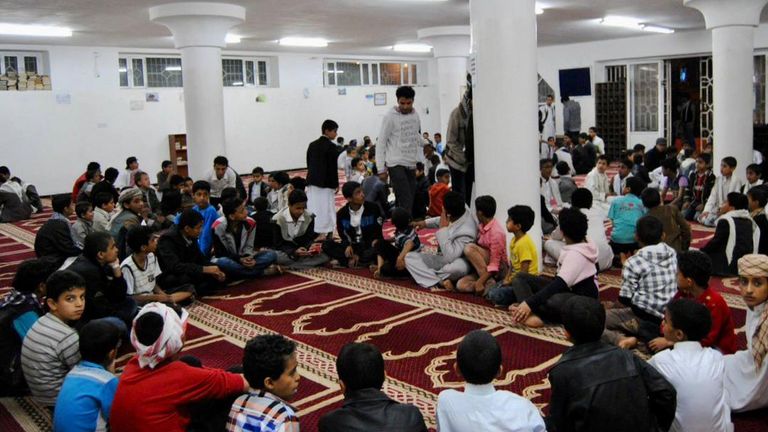 مركز التوحيد الديني في إب بعد اقتحامه من قبل الحوثيين