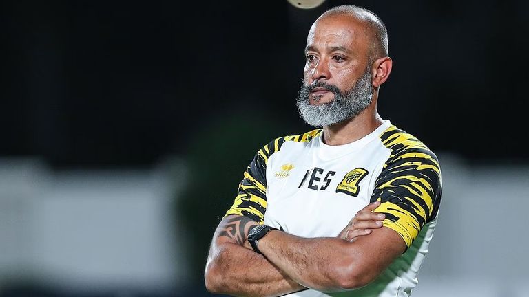 نونو سانتو مدرب الاتحاد ليونيل ميسي وكريستيانو رونالدو