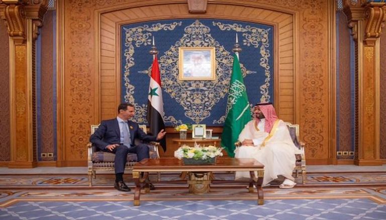 جانب من لقاء ولي عهد السعودية والرئيس السوري على هامش قمة جدة