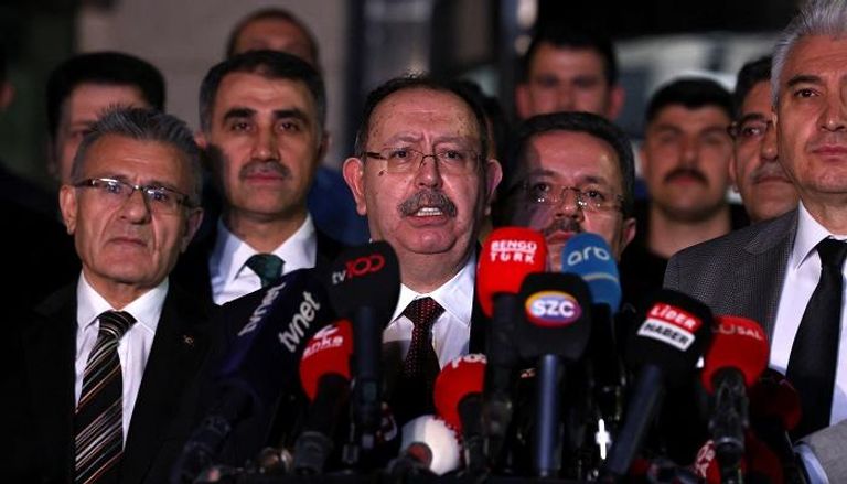 أحمد ينر رئيس لجنة الانتخابات التركية