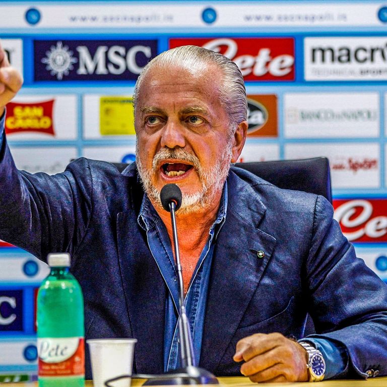 دي لورينتيس لوتشايون سباليتي مدرب نابولي