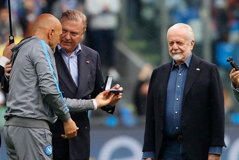 دي لورينتيس وسباليتي لوتشايون سباليتي مدرب نابولي