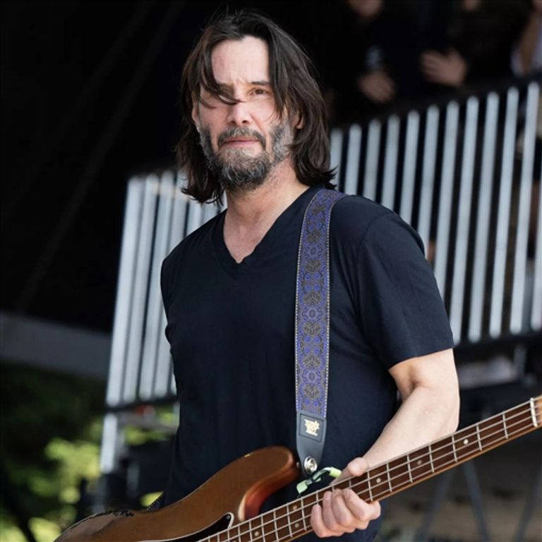 النجم العالمي كيانو ريفز