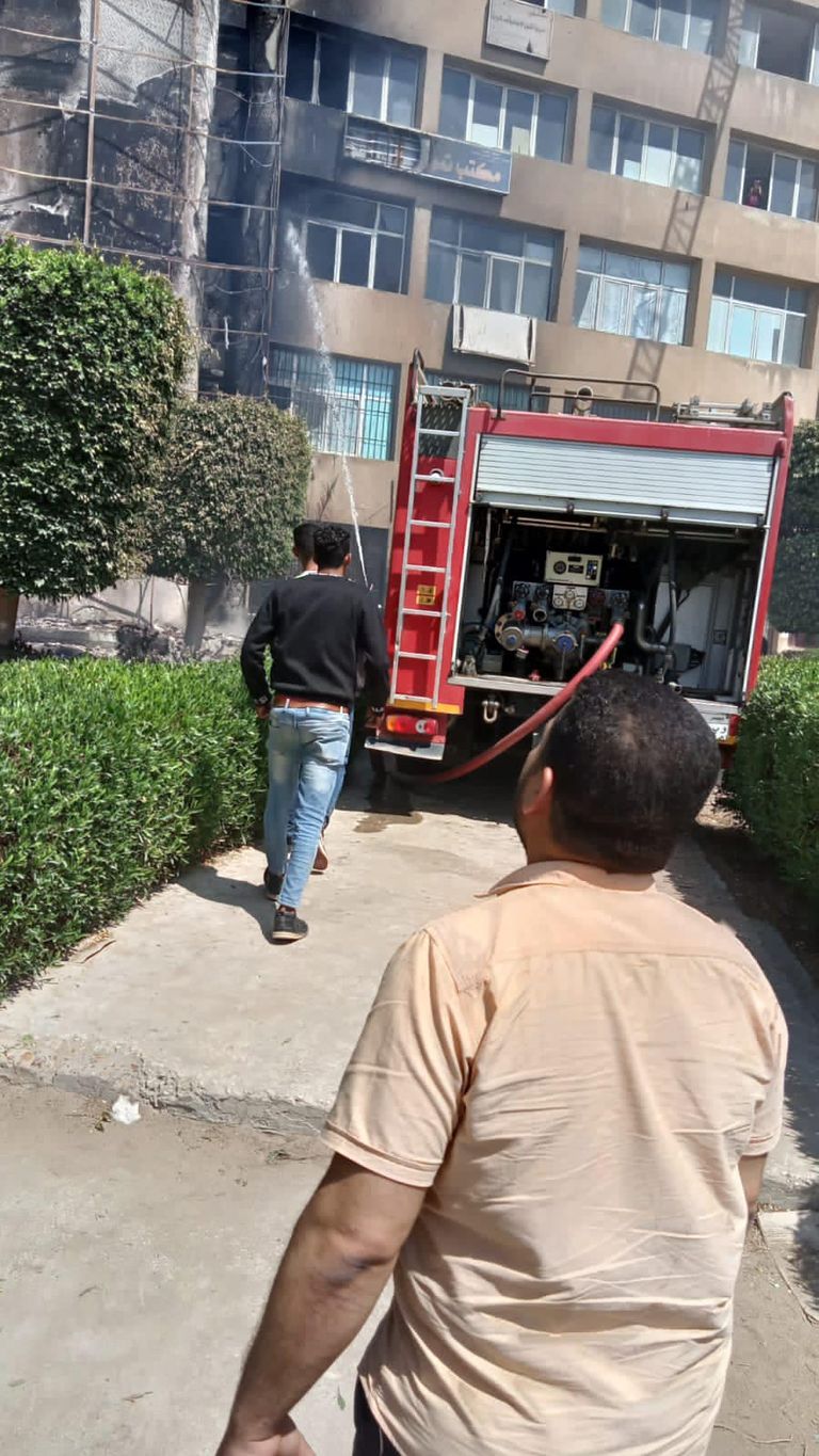 الحريق لحظة نشوبه في المبنى