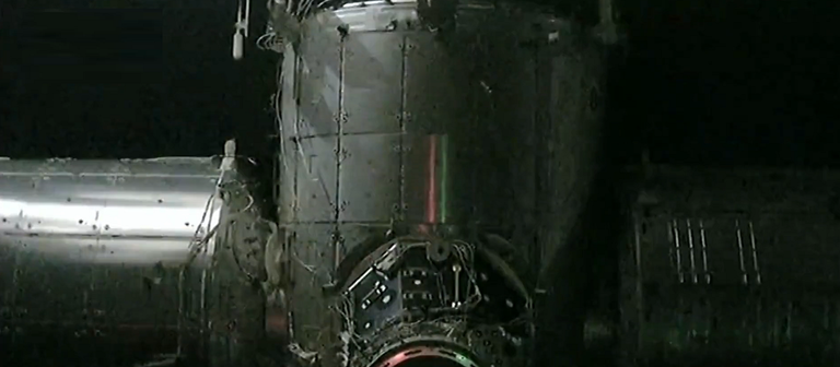 رائدا الفضاء السعوديان ريانة برناوي وعلي القرني