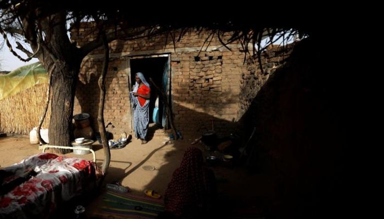 لاجئة سودانية هربت من نيران القتال في الخرطوم