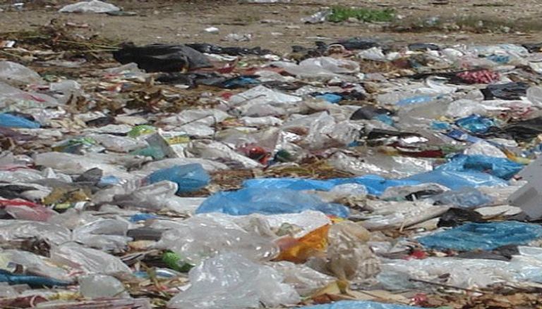 البلاستيك في الشوارع التونسية