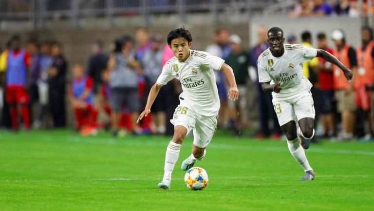 تاكيفوسا كوبو بقميص ريال مدريد تاكيفوسا كوبو بقميص ريال سوسيداد