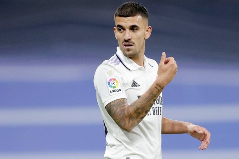 داني سيبايوس غافي نجم برشلونة بقميص منتخب إسبانيا