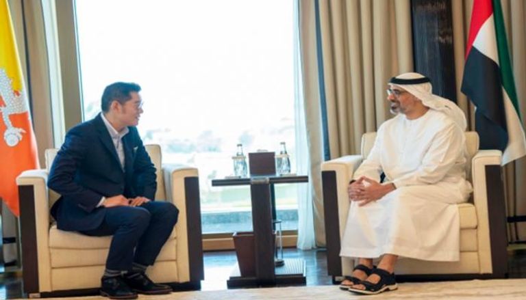 الشيخ خالد بن محمد بن زايد آل نهيان وملك بوتان