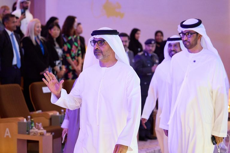 جانب من حفل تخريج الدفعة الثانية من جامعة محمد بن زايد للذكاء الاصطناعي