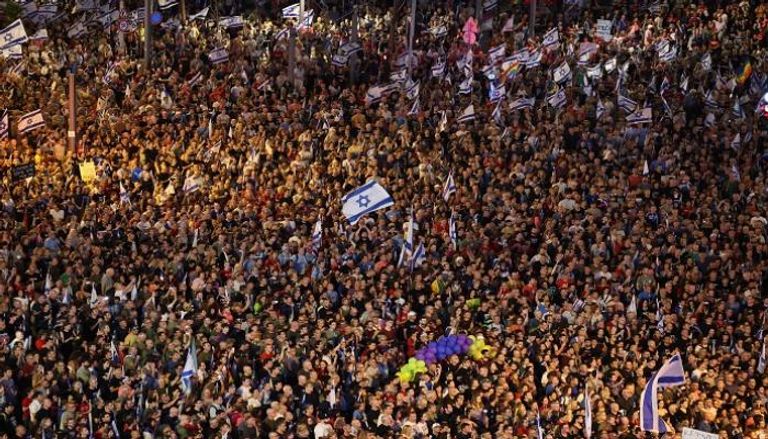 آلاف الإسرائيليين في الشوارع احتجاجا على إصلاح النظام القضائي